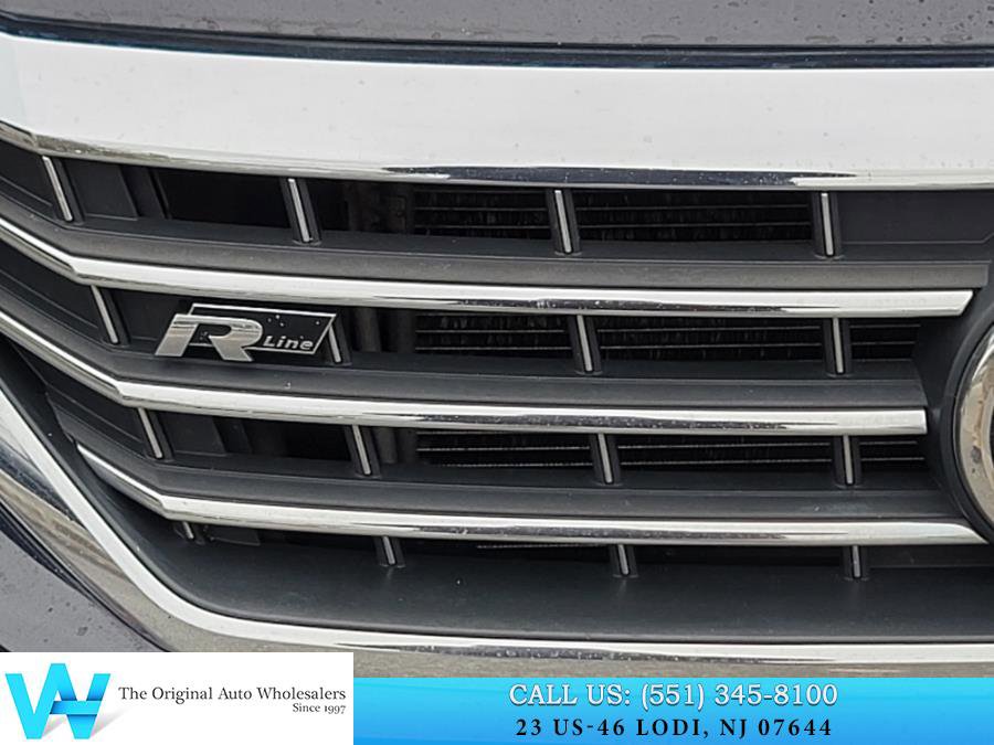Used 2021 Volkswagen Passat 2.0T R-Line image 22