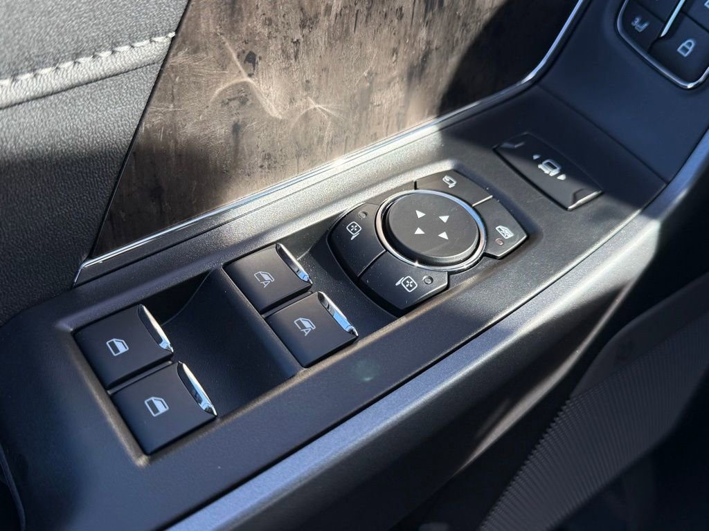 New 2025 Ford F250 Lariat w/ Lariat Ultimate Package image 14