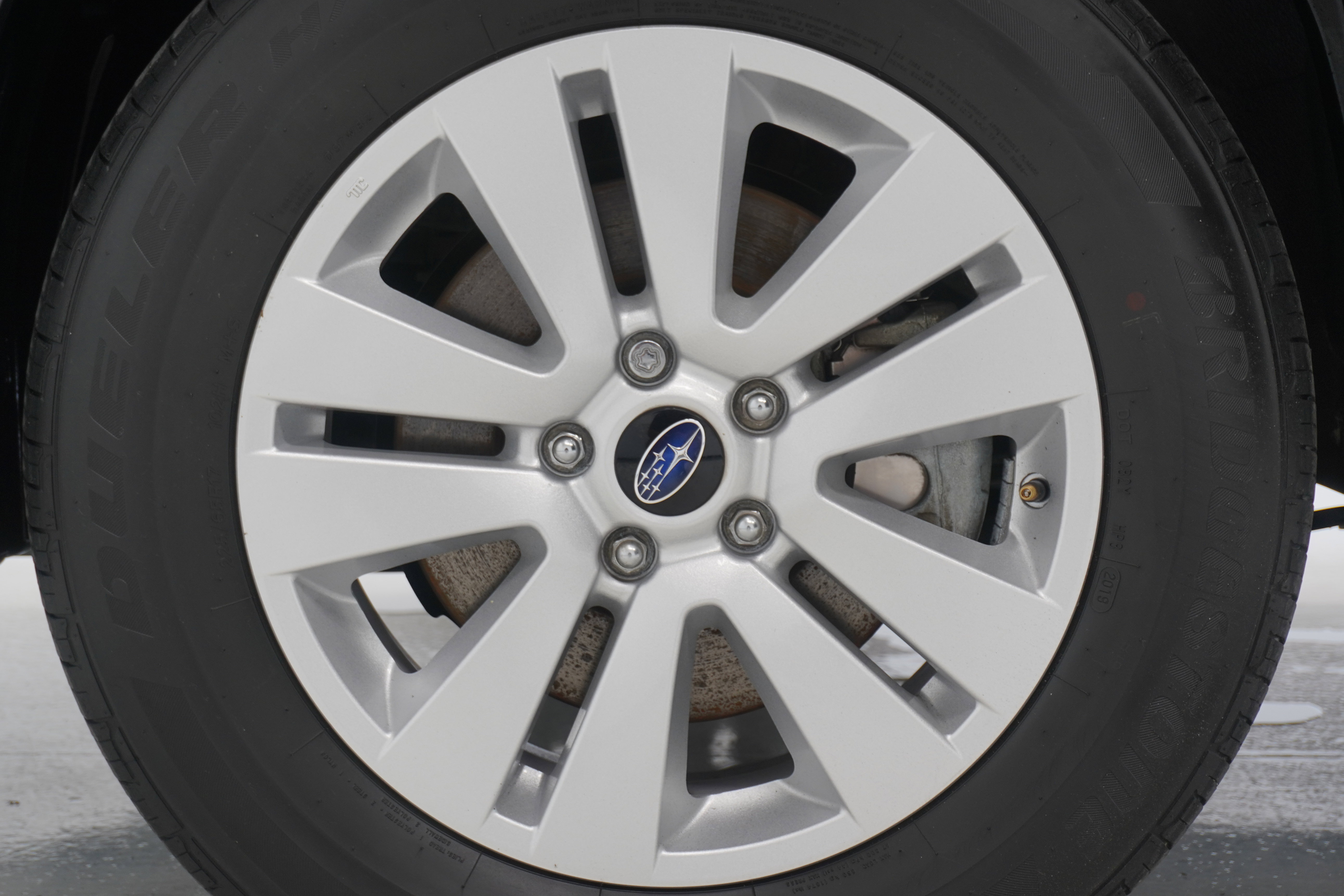 Used 2019 Subaru Outback 2.5i Premium image 25