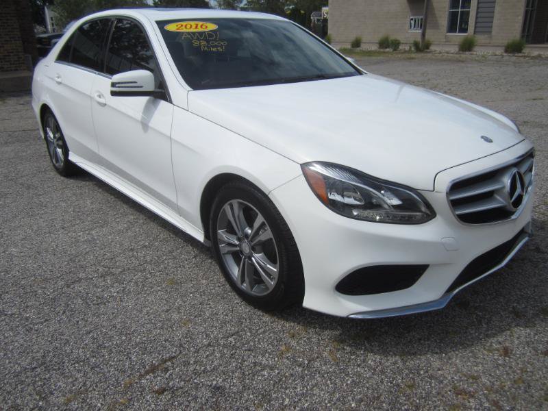Used 2016 Mercedes-Benz E 350 4MATIC Sedan image 2