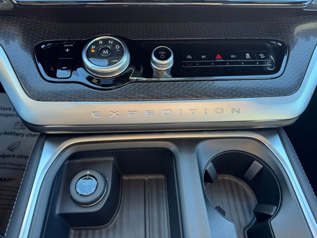 New 2026 Ford Expedition Max Platinum w/ Stealth Appearance Package image 26