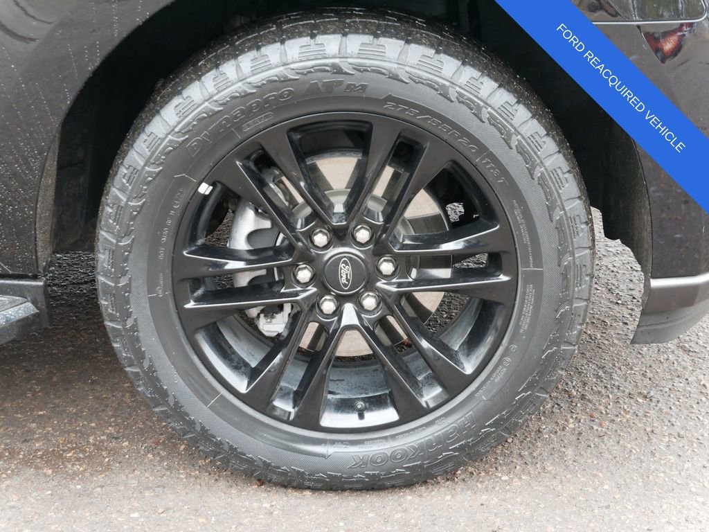 Used 2023 Ford Expedition XLT image 7