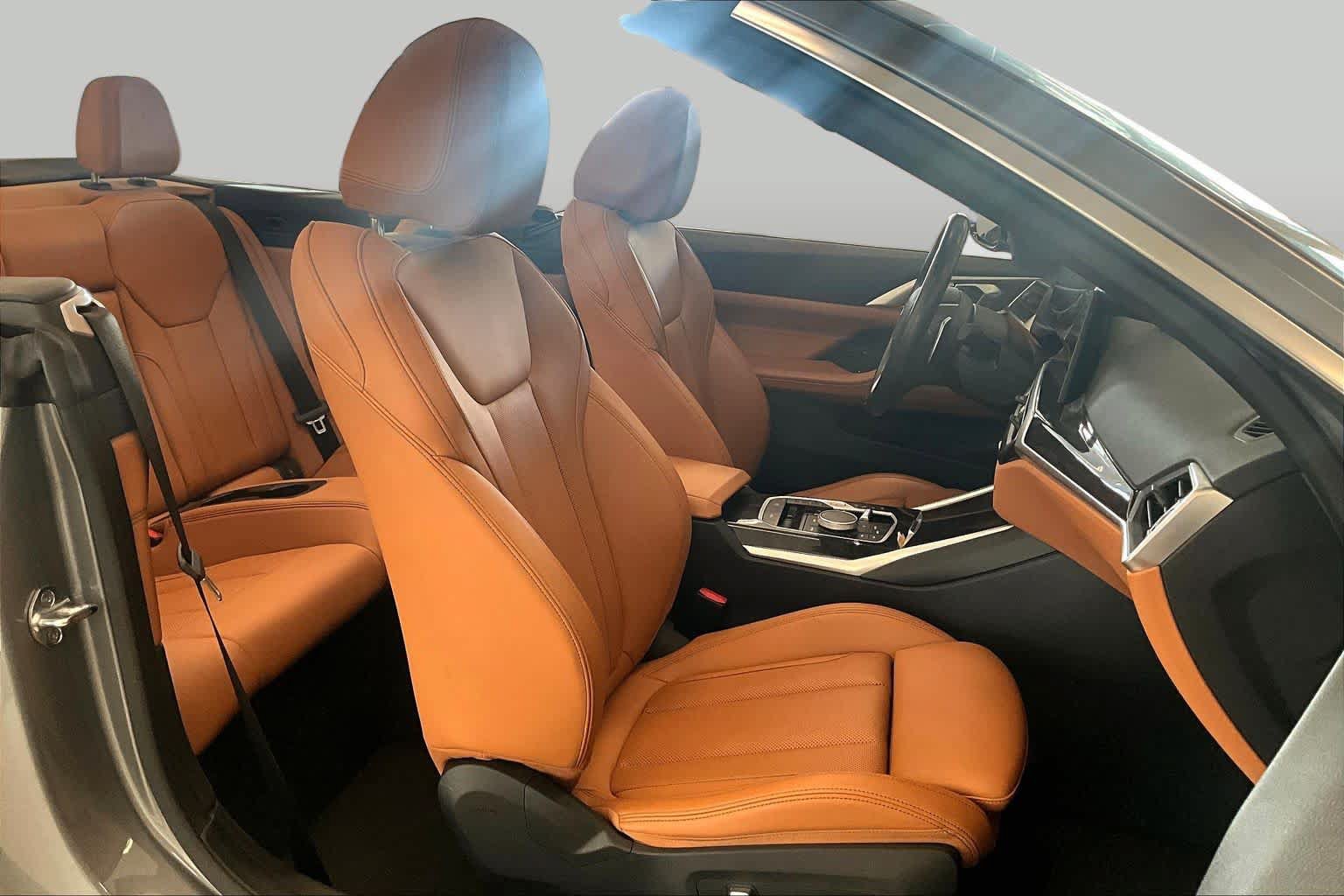 Used 2024 BMW 430i Convertible w/ Premium Package RWD image 8