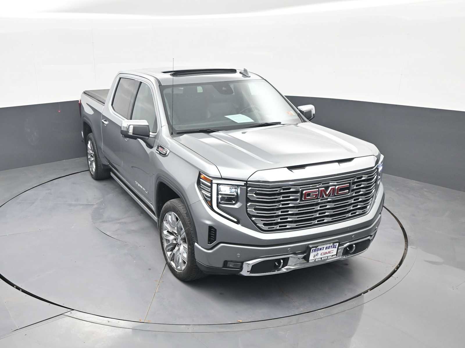 Used 2024 GMC Sierra 1500 Denali w/ Denali Reserve Package AWD/4WD image 28