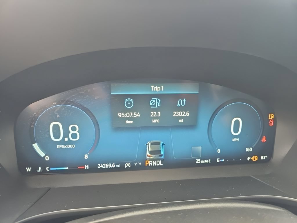 Used 2025 Ford Escape Platinum AWD/4WD image 14
