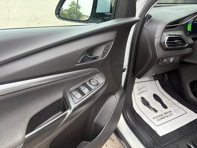 Used 2023 Chevrolet Bolt EUV LT FWD image 10