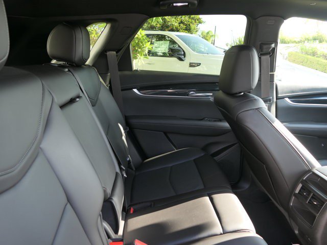 Certified 2024 Cadillac XT5 Premium Luxury FWD image 22