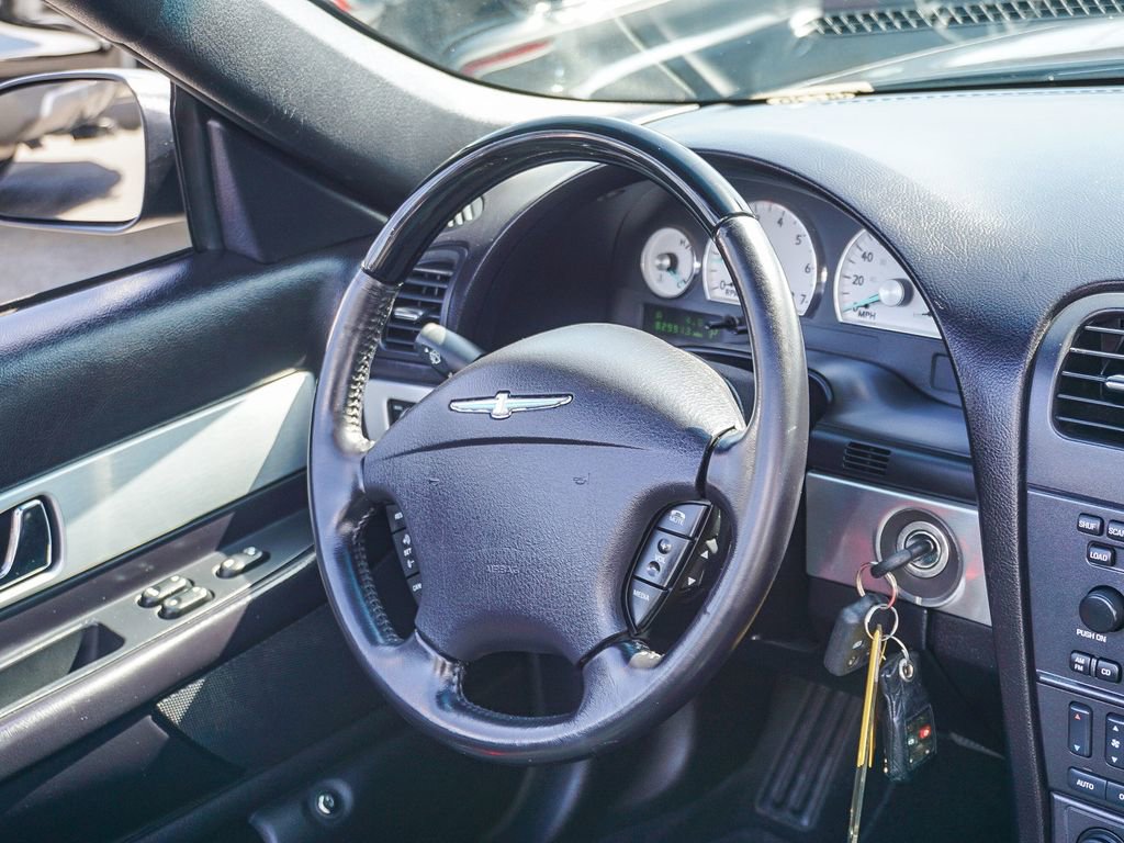 Used 2003 Ford Thunderbird image 16