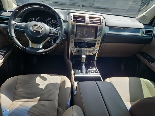 Used 2021 Lexus GX 460 Luxury w/ Accessory Package AWD/4WD image 11