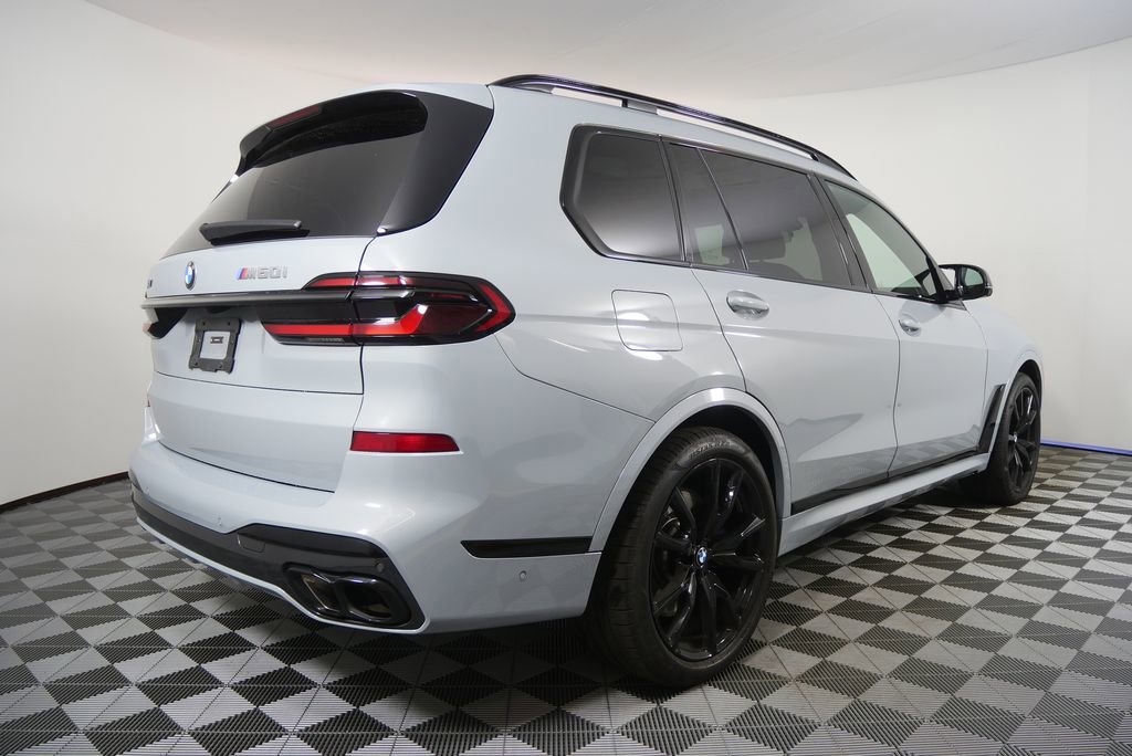 Certified 2025 BMW X7 M60i image 3