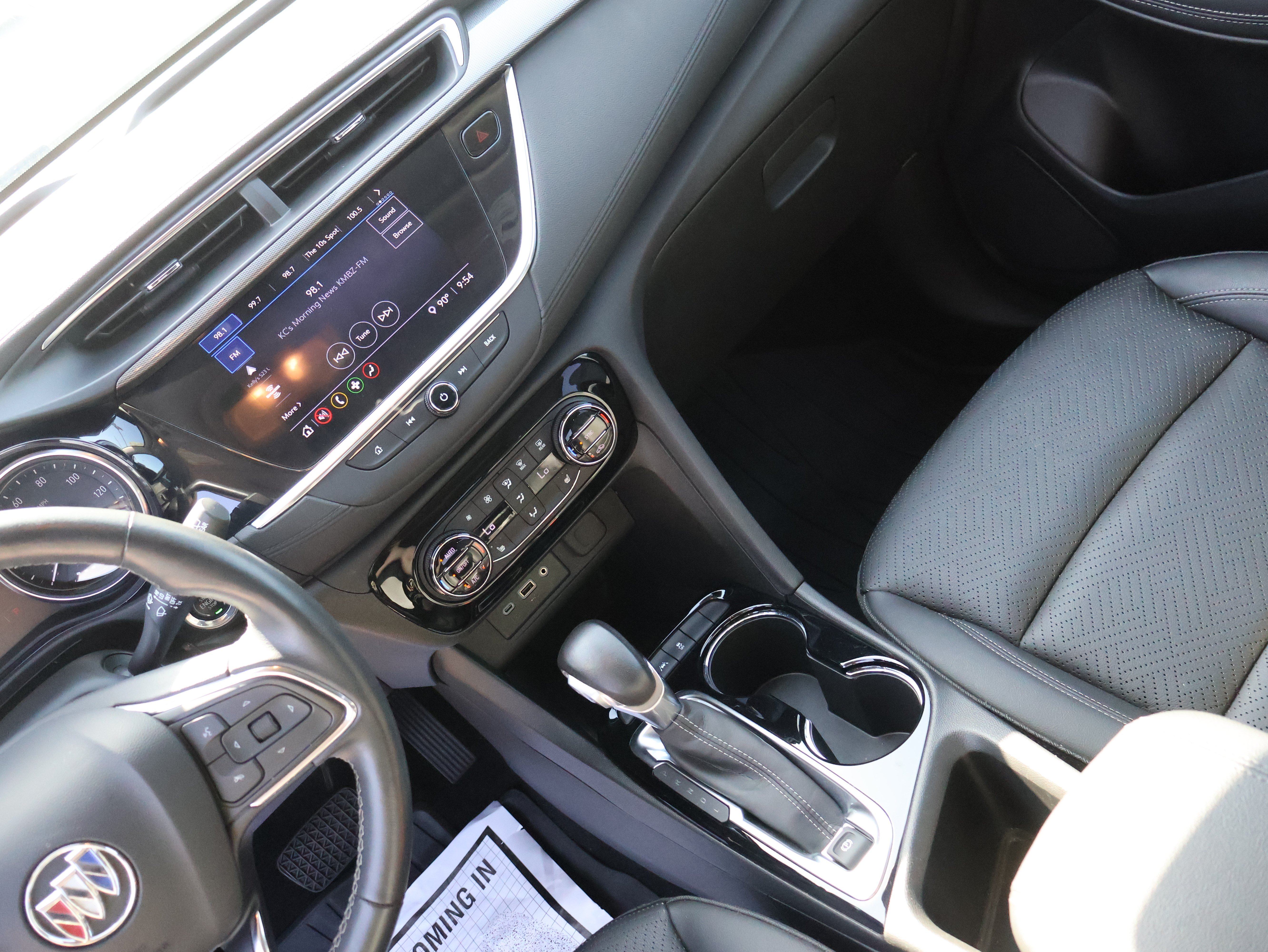 Used 2023 Buick Encore GX Essence w/ Experience Buick Package AWD/4WD image 28