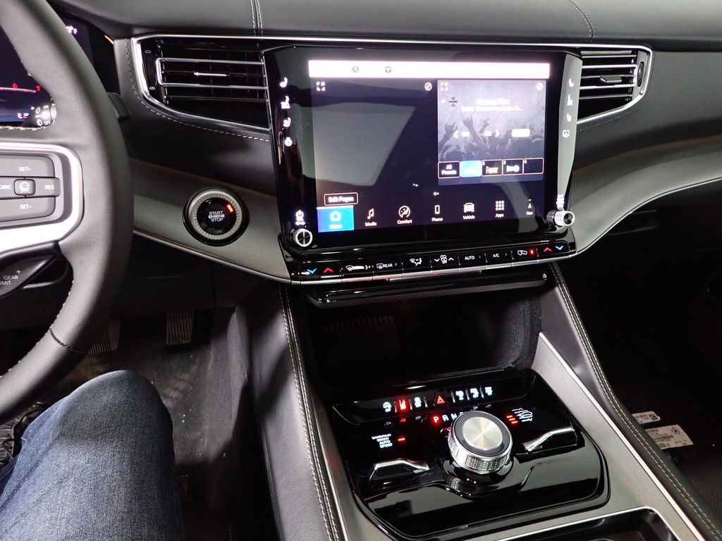 New 2026 Jeep Grand Wagoneer Limited AWD/4WD image 34