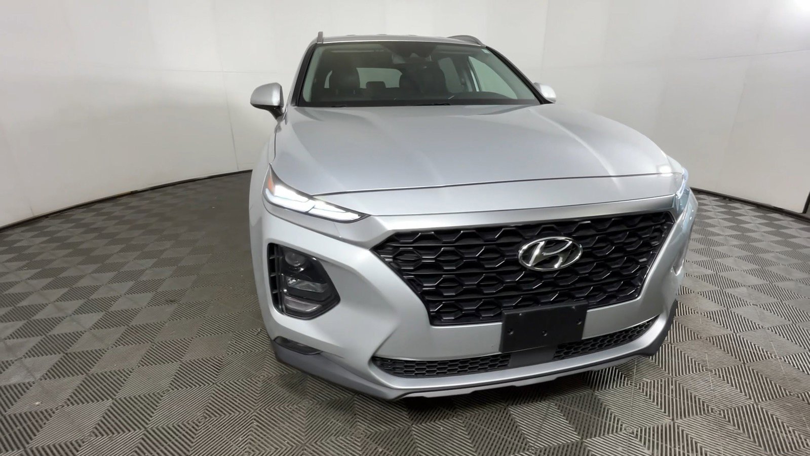 Used 2019 Hyundai Santa Fe SEL FWD image 11