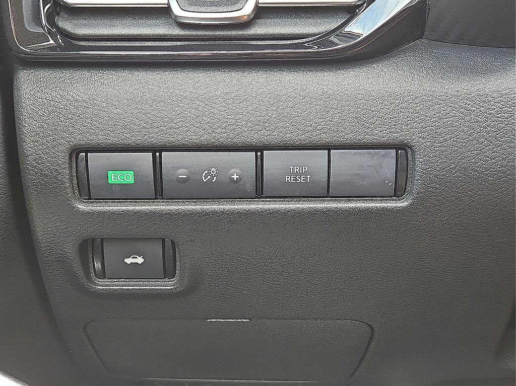 Used 2021 Nissan Sentra SR w/ Lighting Package image 31