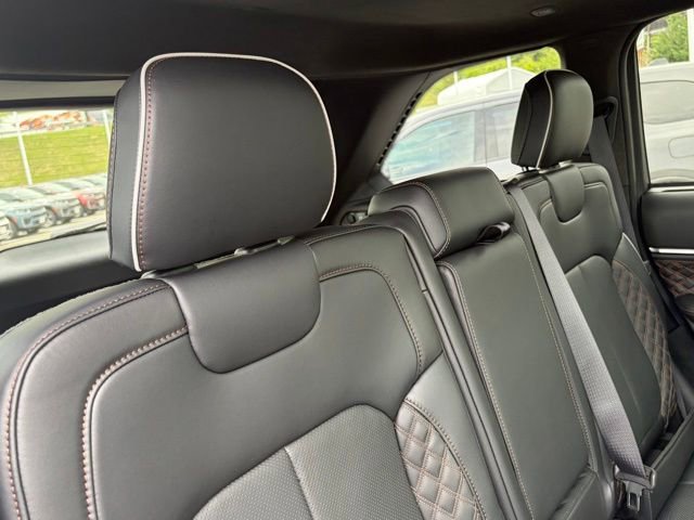 New 2026 Jeep Grand Cherokee Summit AWD/4WD image 31