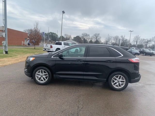 Used 2024 Ford Edge SEL image 4