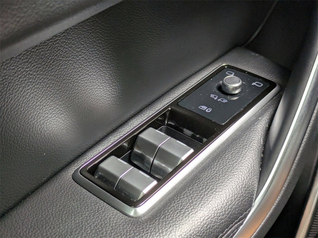 Used 2022 Jaguar F-PACE S image 26