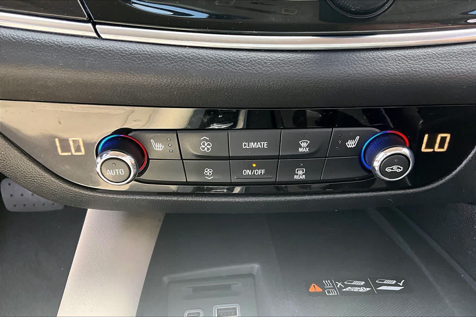 Used 2024 Buick Enclave Essence FWD image 68
