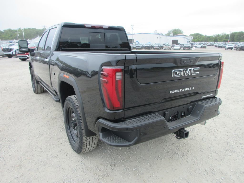 New 2026 GMC Sierra 2500 Denali Ultimate AWD/4WD image 7