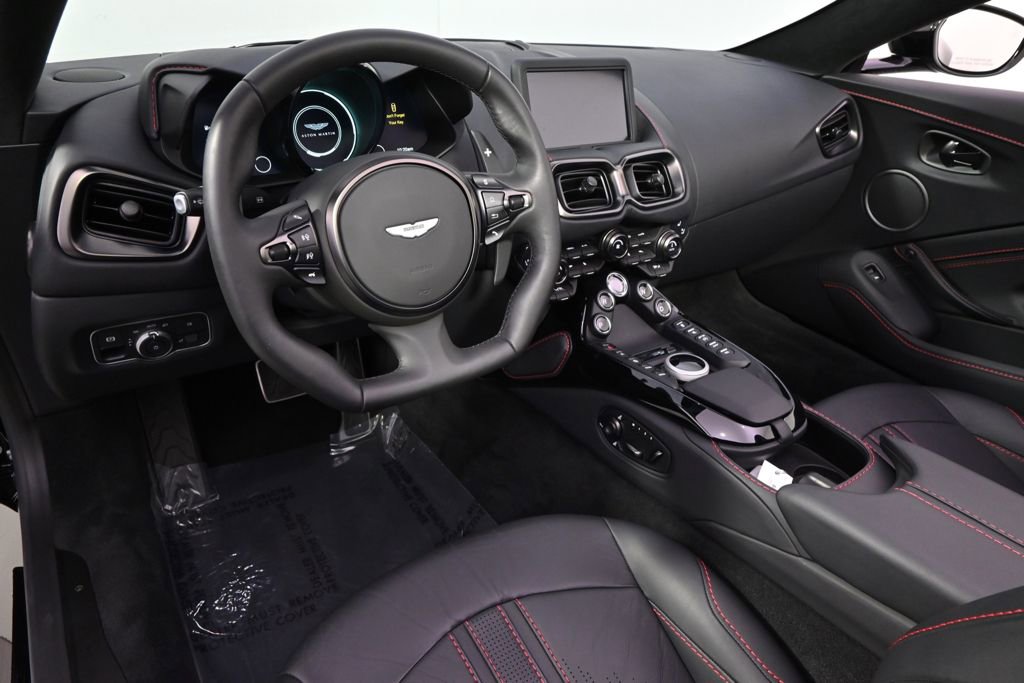 Used 2023 Aston Martin V8 Vantage Roadster RWD image 16