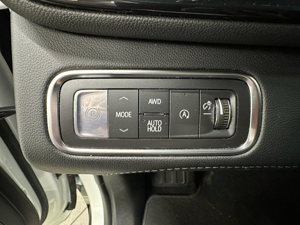 Certified 2026 Buick Enclave Sport Touring AWD/4WD image 32