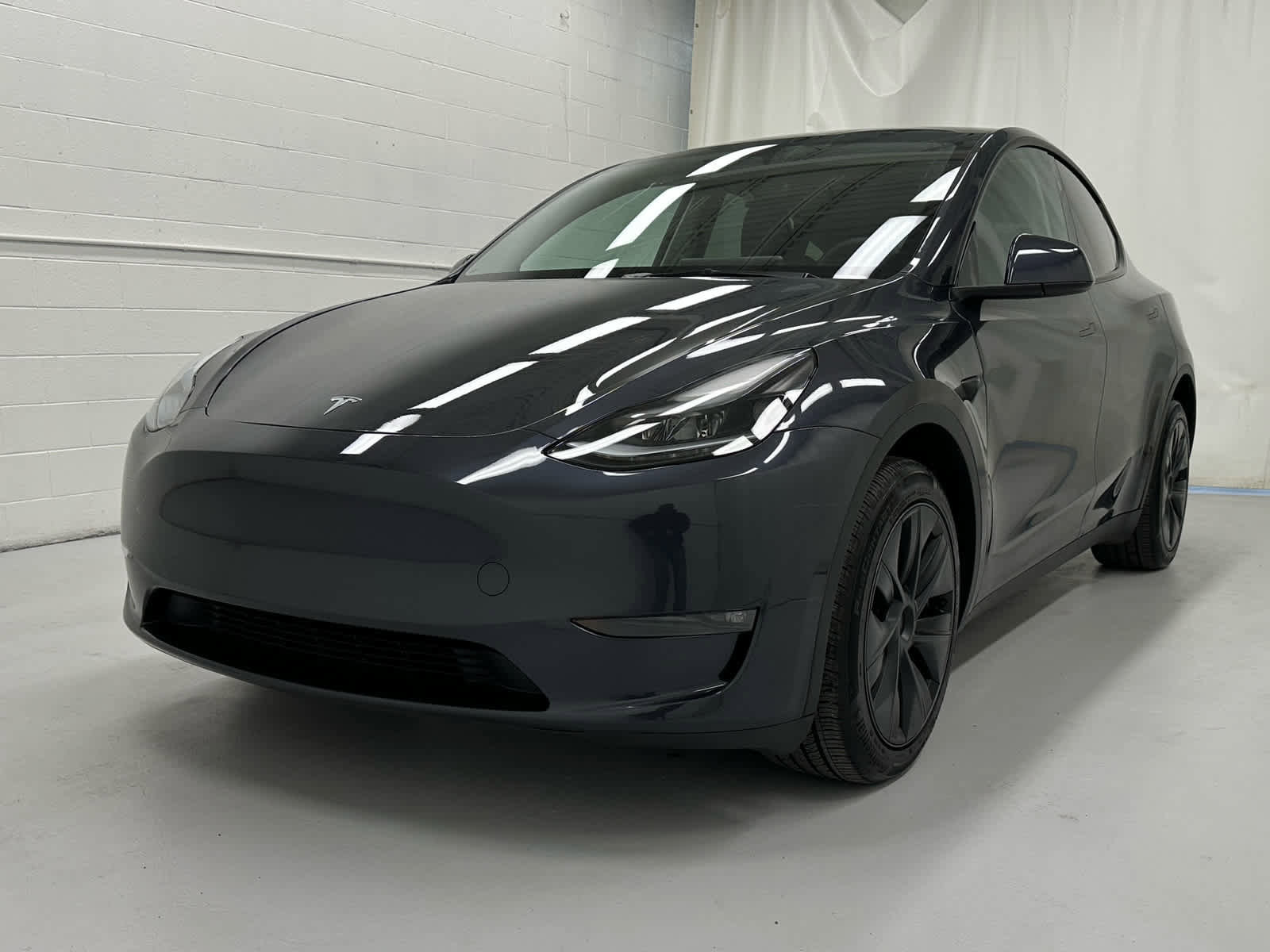 Used 2024 Tesla Model Y Long Range image 4