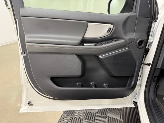 New 2025 Ford Expedition Max Active RWD image 15