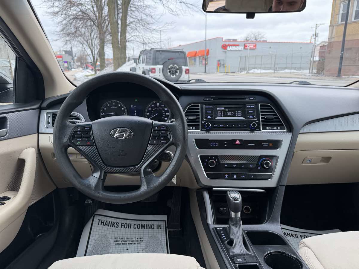 Used 2017 Hyundai Sonata SE image 15