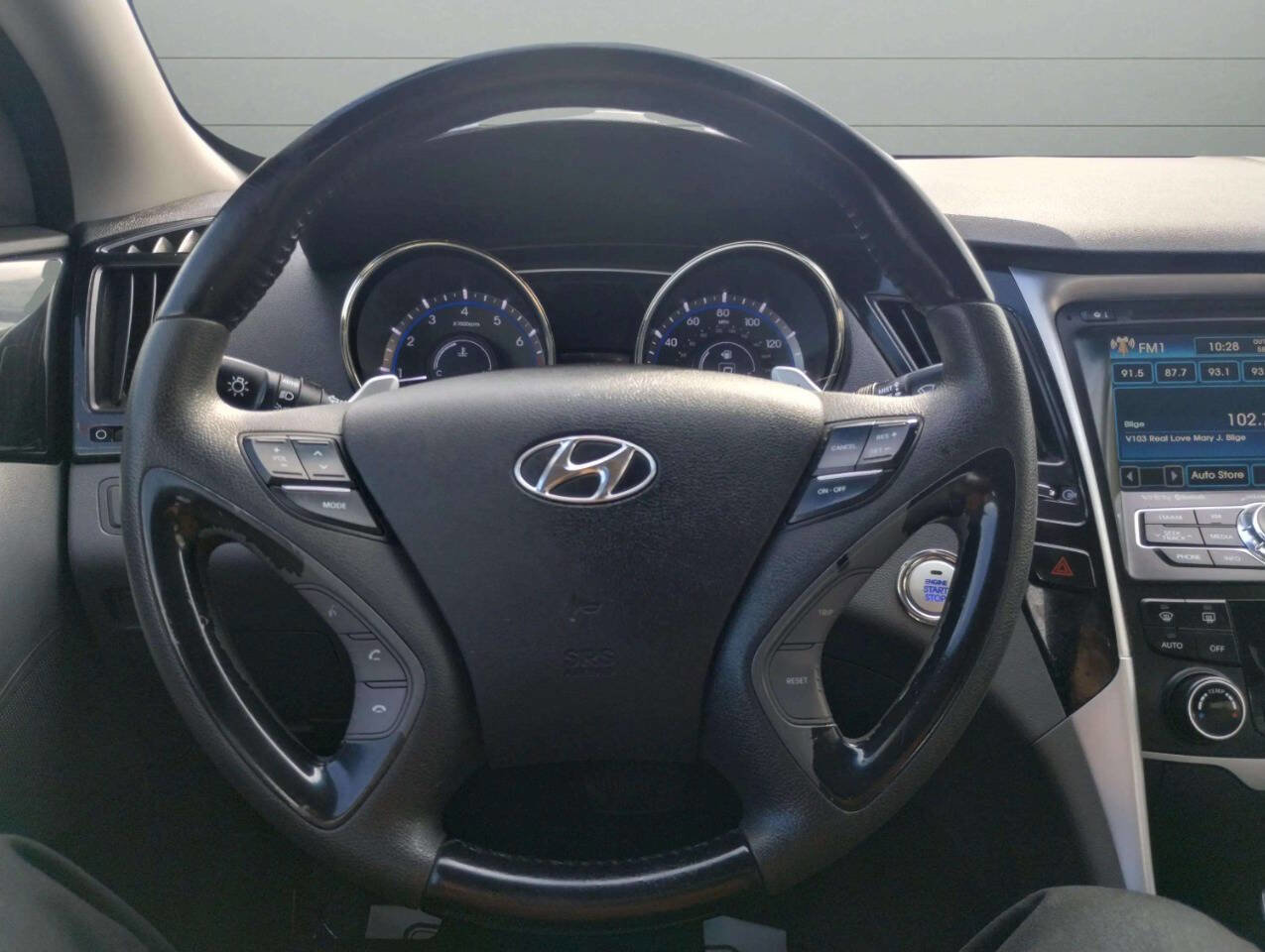 Used 2012 Hyundai Sonata Limited w/ Navigation Pkg image 23