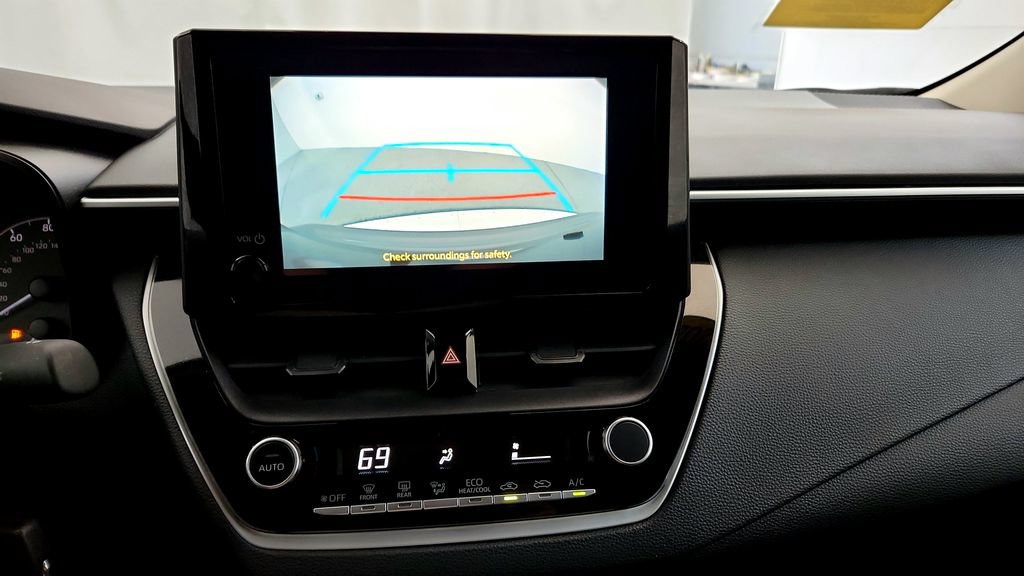 Certified 2023 Toyota Corolla LE FWD image 34