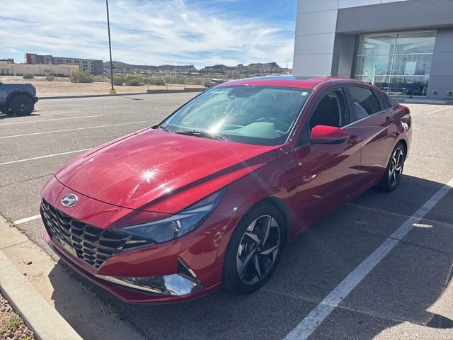 Used 2021 Hyundai Elantra SEL w/ Convenience + Premium Package image 6
