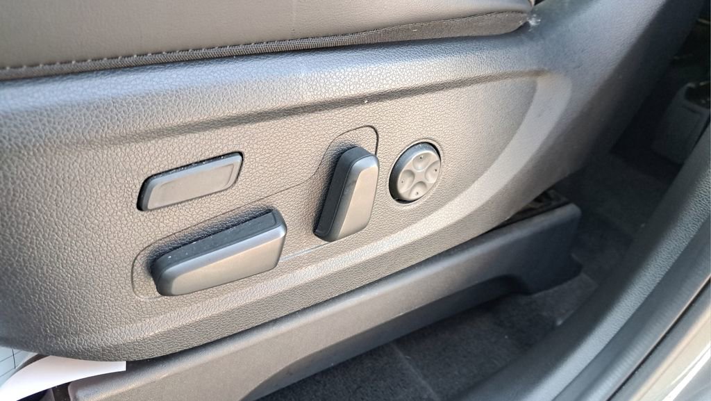 Used 2021 Hyundai Palisade Calligraphy image 27