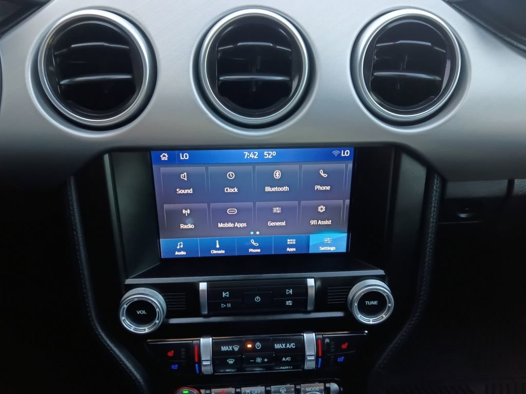 Used 2022 Ford Mustang Premium image 8