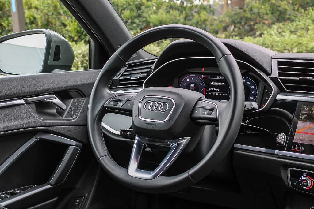 Used 2023 Audi Q3 2.0T Premium Plus w/ Premium Plus Package AWD/4WD image 13