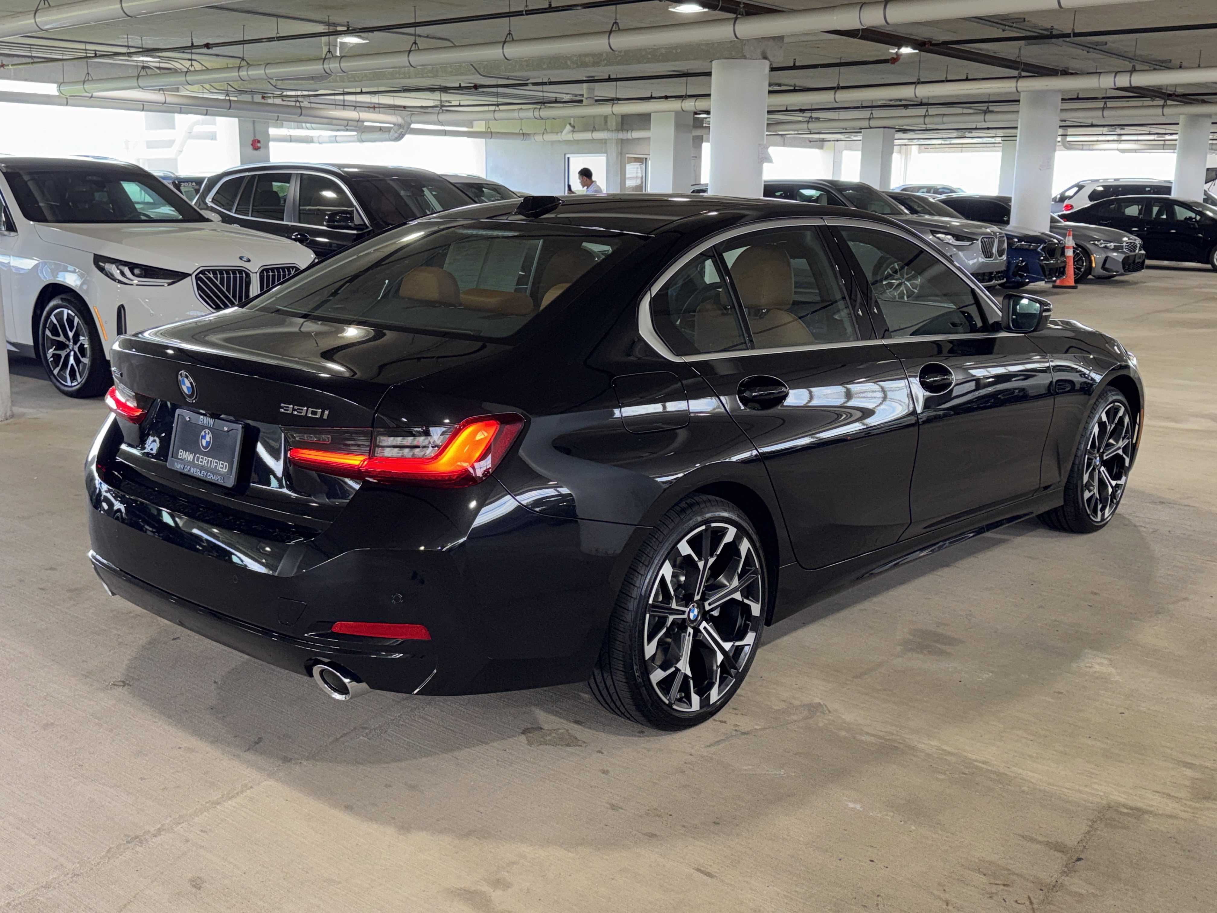 Certified 2025 BMW 330i xDrive Sedan w/ Convenience Package image 8