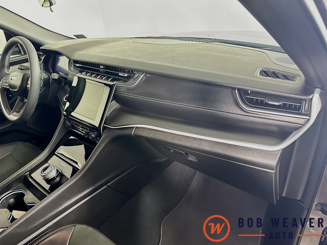 Used 2025 Jeep Grand Cherokee L Altitude image 31