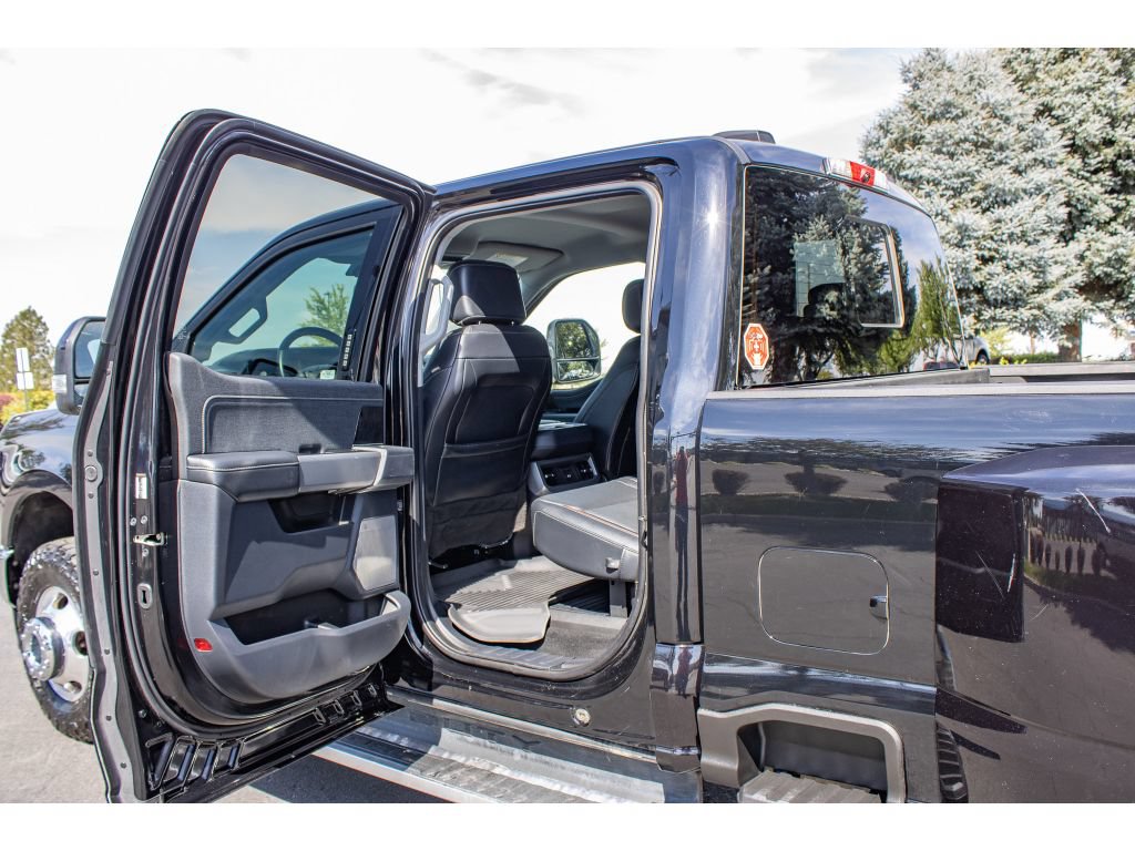 Used 2023 Ford F350 Lariat w/ Tow Technology Package AWD/4WD image 15