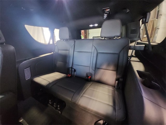 New 2025 Chevrolet Suburban LT w/ Advanced Technology Package image 19