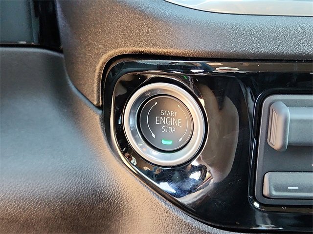 New 2025 GMC Sierra 2500 SLT w/ SLT Convenience Package image 15