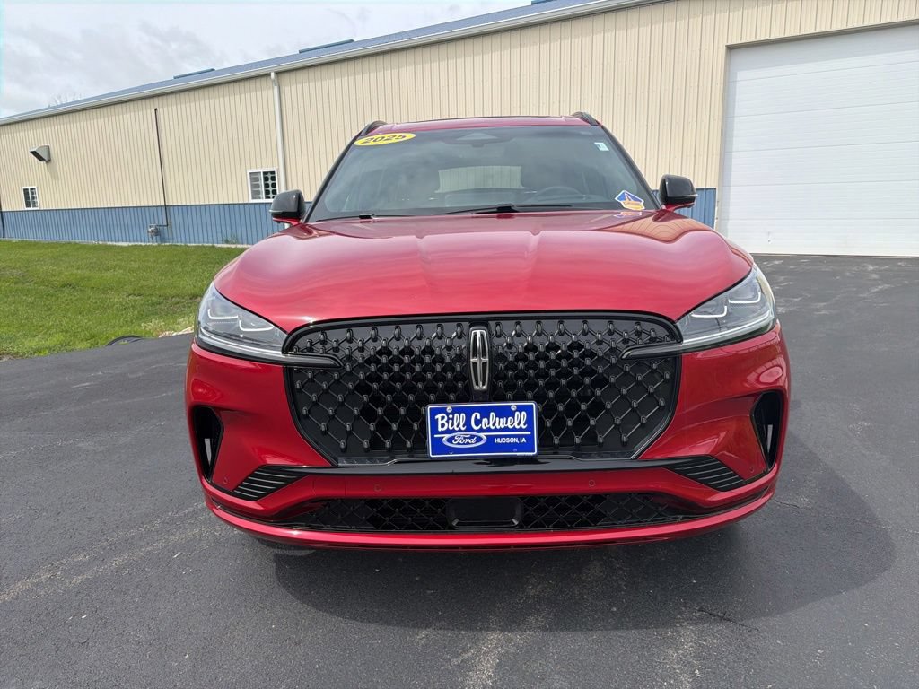 Used 2025 Lincoln Aviator Reserve w/ Equipment Group 201A AWD/4WD image 9