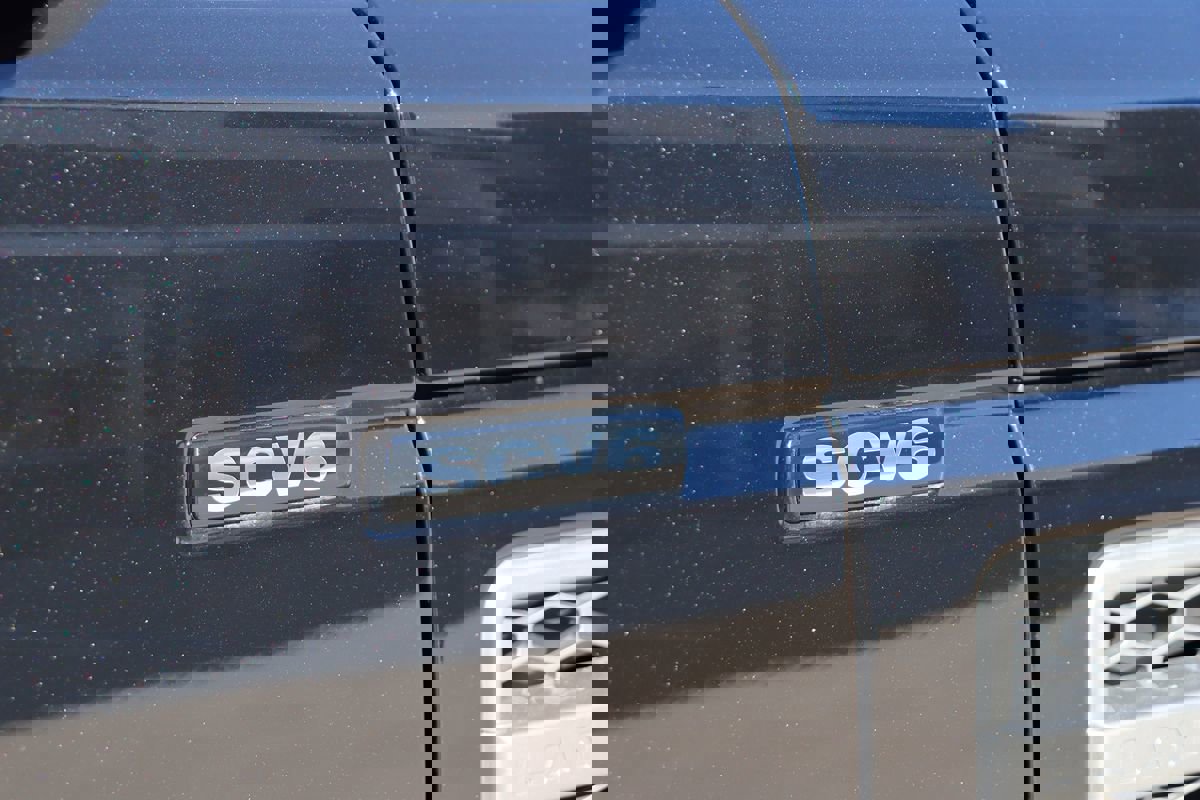 Used 2016 Land Rover LR4 HSE image 10