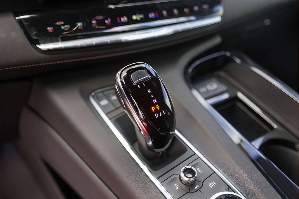 Used 2024 Cadillac Escalade Sport w/ Touring Package image 19