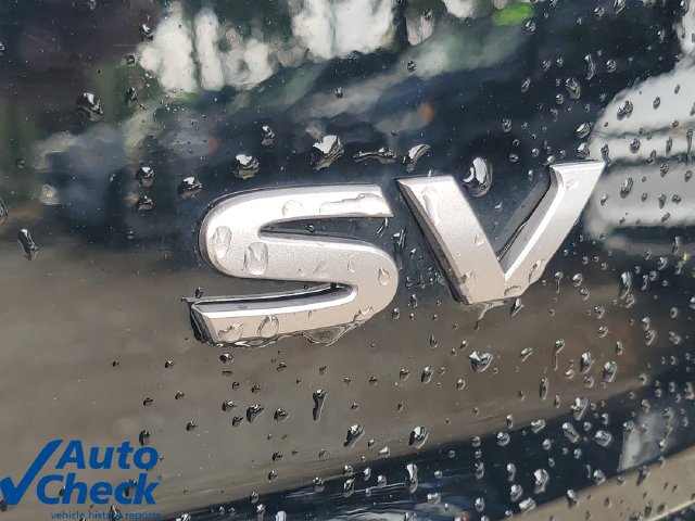 Used 2024 Nissan Rogue SV FWD image 9
