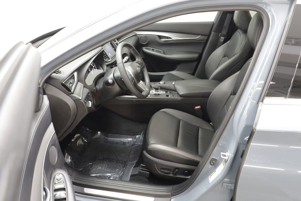 Used 2023 INFINITI QX55 Luxe w/ Cargo Package AWD/4WD image 6