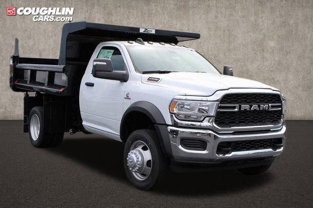 New 2024 RAM 5500 Tradesman image 2