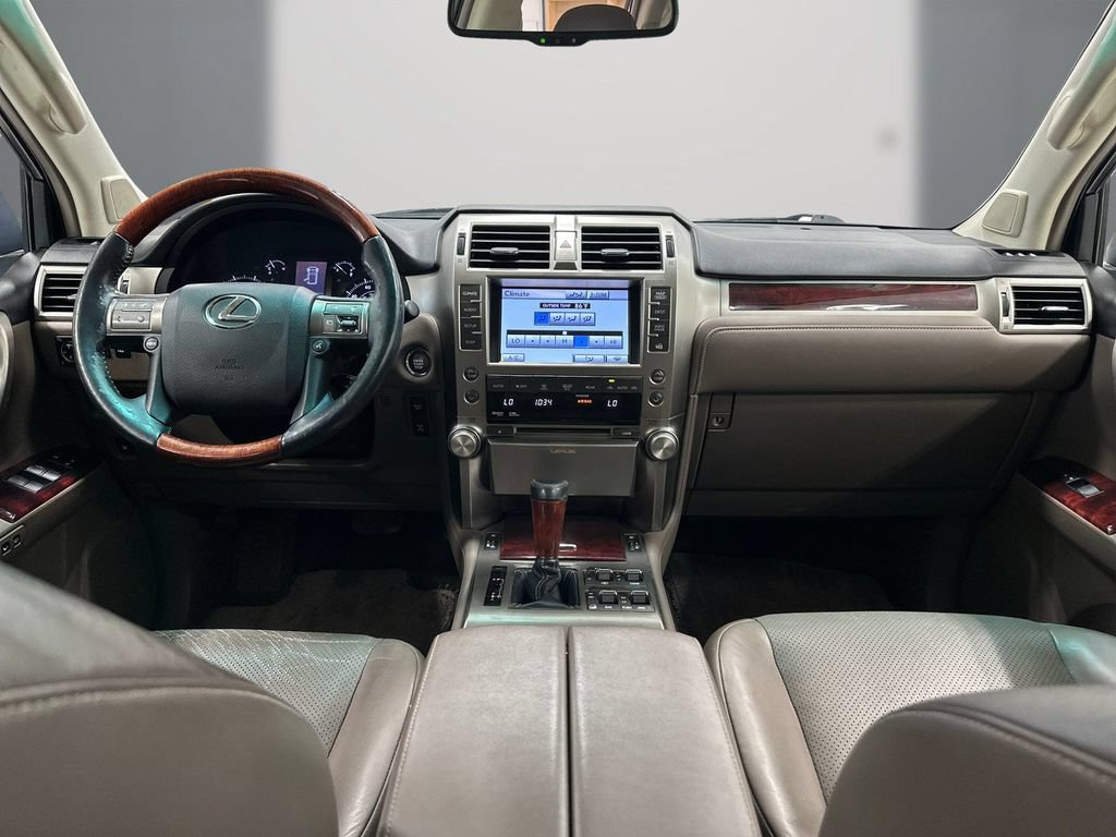 Used 2011 Lexus GX 460 Premium AWD/4WD image 18