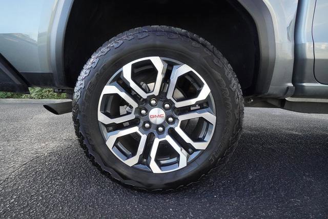 Used 2024 GMC Canyon AT4 w/ Technology Package image 41