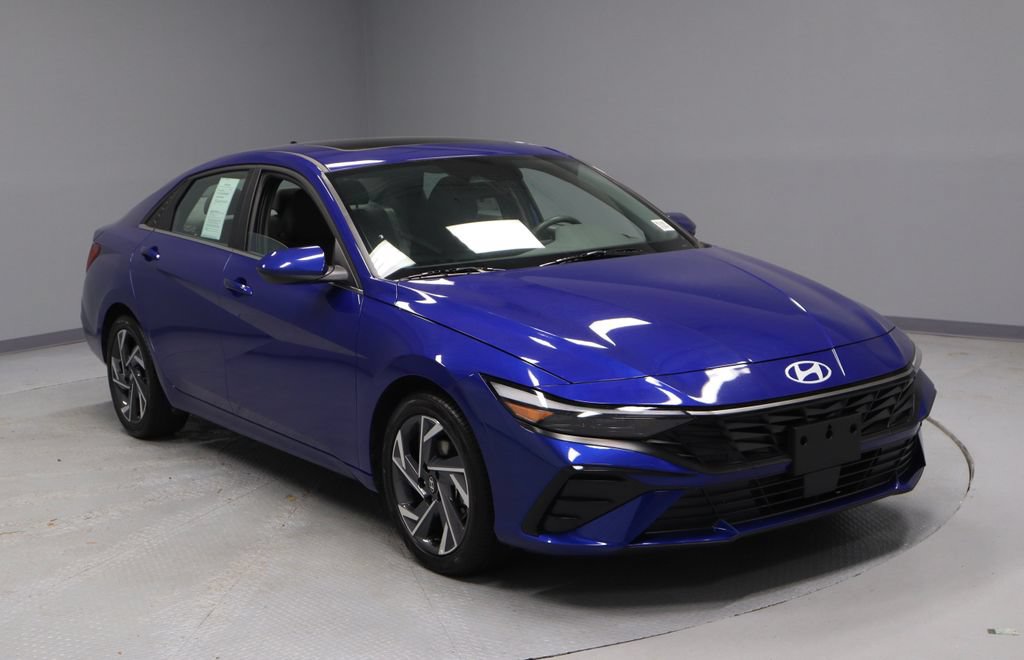 Used 2025 Hyundai Elantra SEL