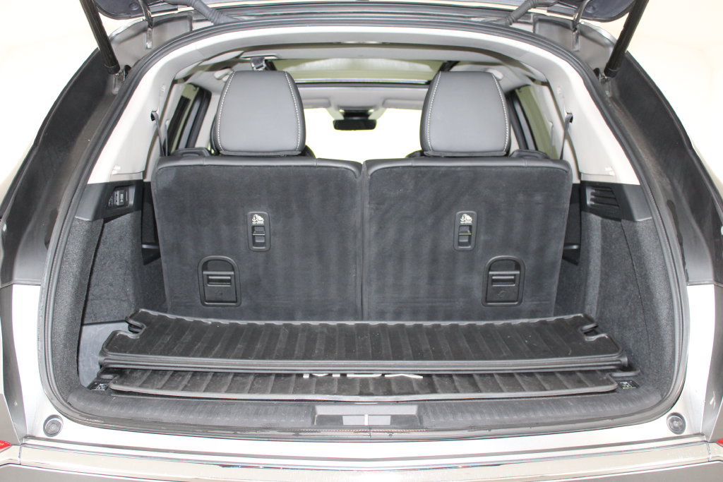 Used 2023 Acura MDX w/ Technology Package AWD/4WD image 15