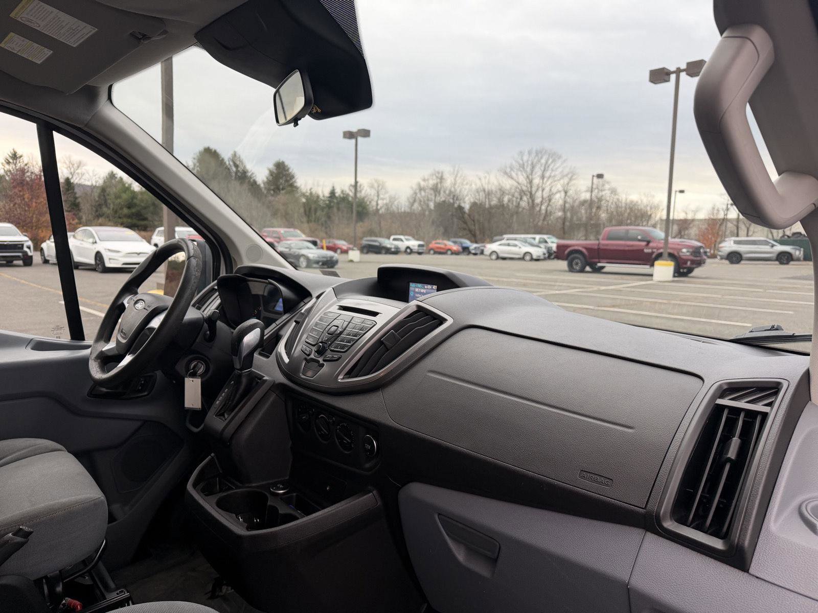 Used 2015 Ford Transit 350 XLT image 22